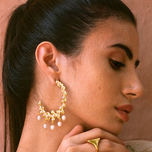 Nina Earrings - Pearls