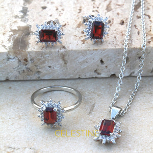 Mozambiue garnet set